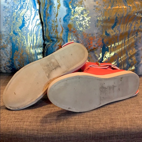 Buscemi Leather High-Top Sneakers - Picture 5 of 6